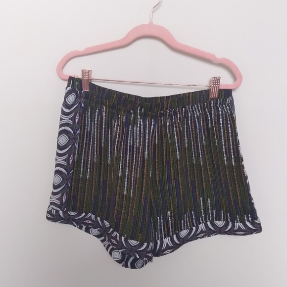 H&M Flowy Pull On Elastic Waist Boho Printed Shorts Size 12 - Picture 2 of 8